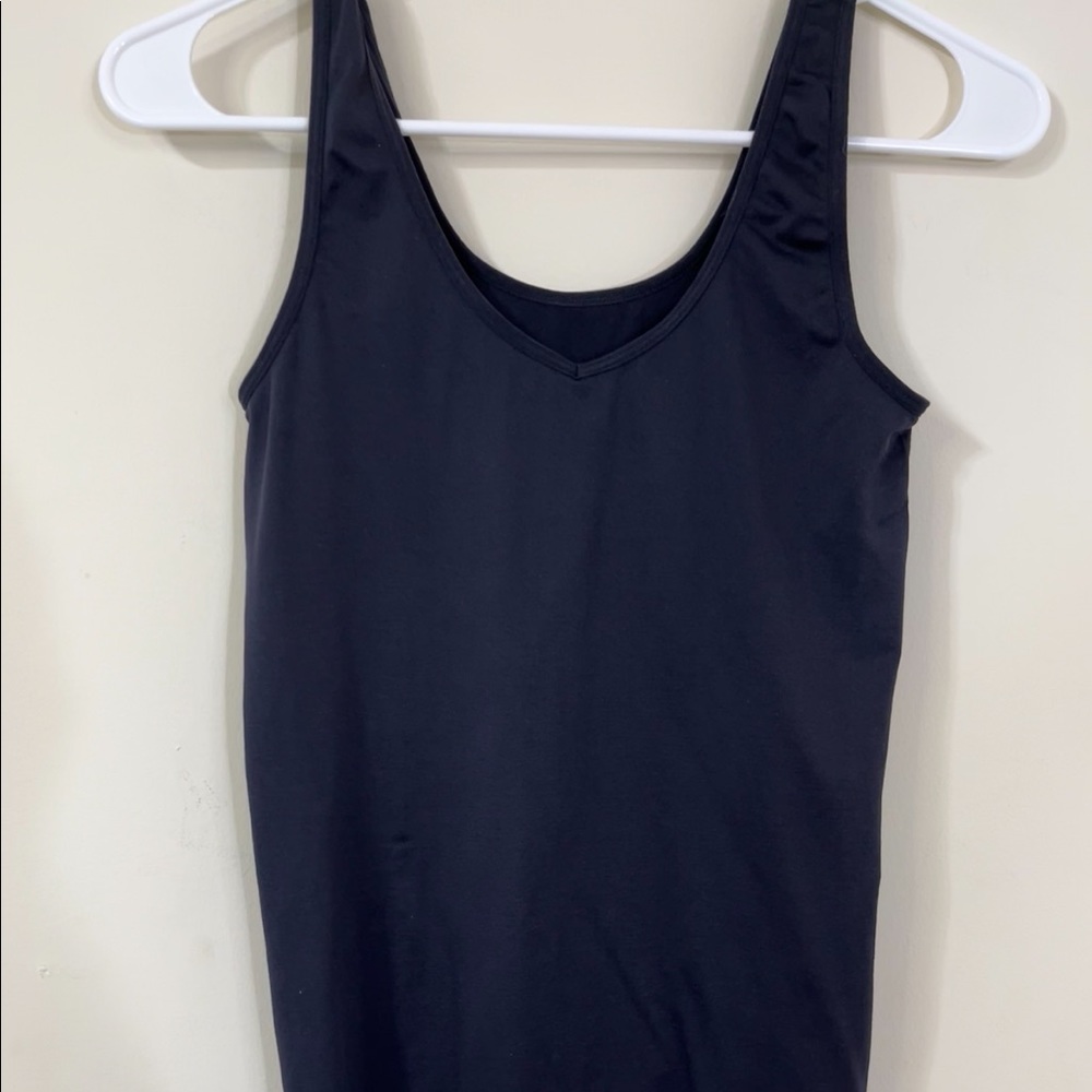 Ellen Tracy Essentials Black Seamless Camisole - Picture 6 of 6